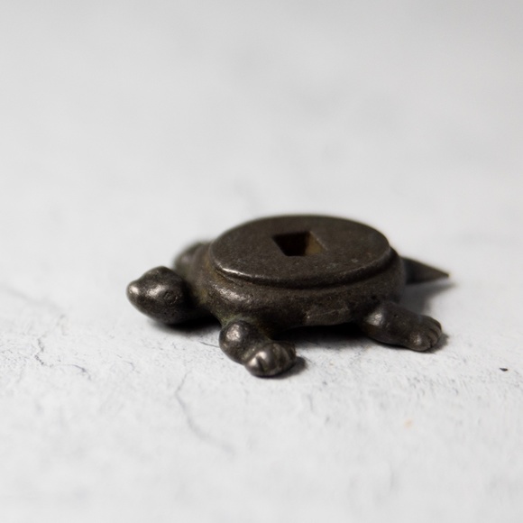 Other - Vintage metal turtle bottle opener?